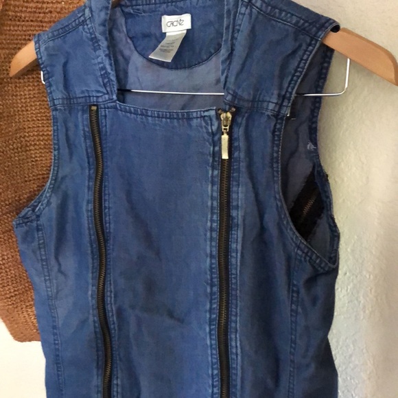 Y2K Cache Zipper Vest - Picture 6 of 12